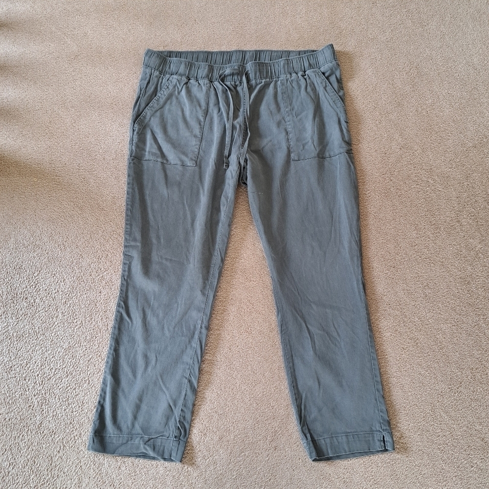 Women's Olive Drawstring Casual Pants